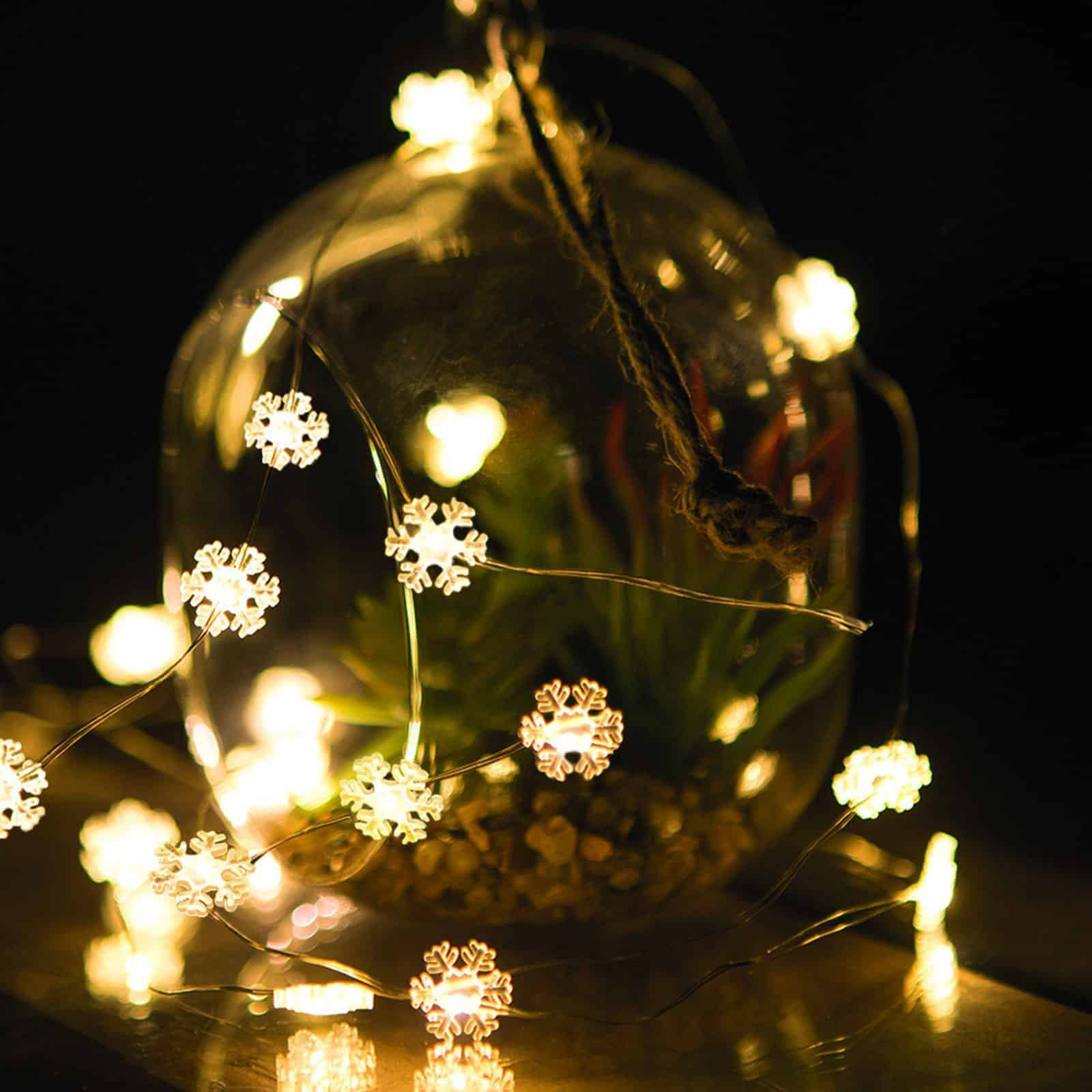 20 LED 2m božično - novoletne micro LED lučke na baterije snežinke toplo bele 3xAAA